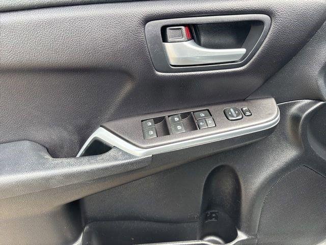 Toyota Camry  2017