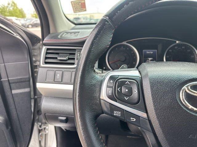 Toyota Camry  2017