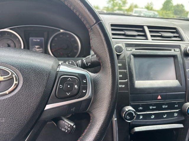 Toyota Camry  2017