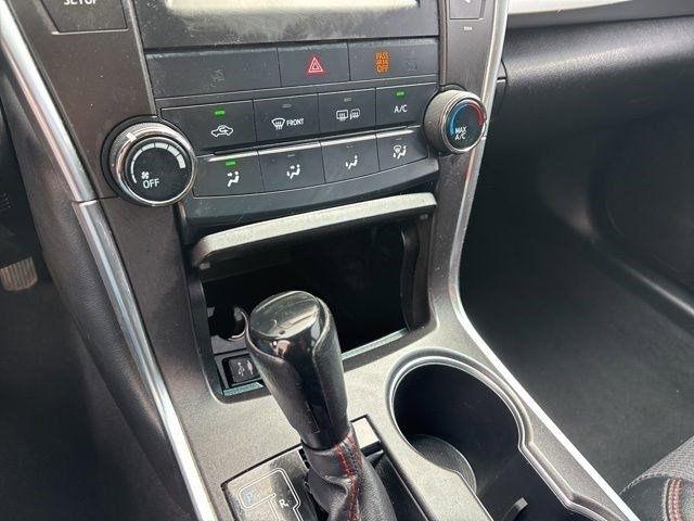 Toyota Camry  2017