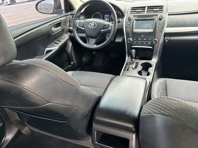 Toyota Camry  2017