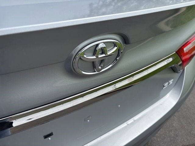 Toyota Camry  2017