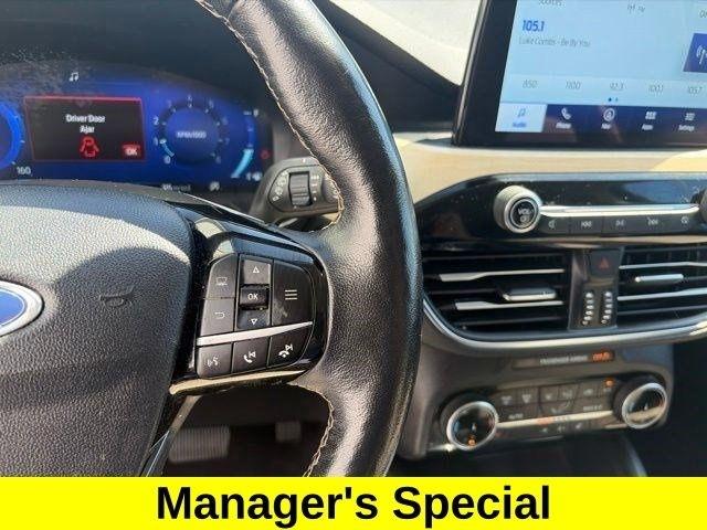 Ford Escape Titanium AWD 2022