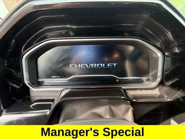 Chevrolet Silverado 1500 LT Crew Cab 4WD 2022