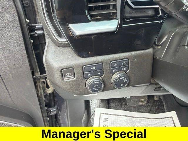 Chevrolet Silverado 1500 LT Crew Cab 4WD 2022