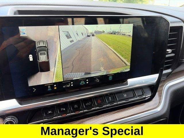 Chevrolet Silverado 1500 LT Crew Cab 4WD 2022