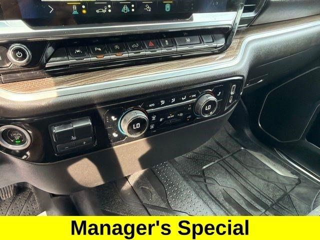 Chevrolet Silverado 1500 LT Crew Cab 4WD 2022