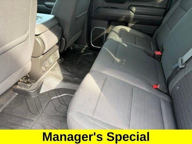 Chevrolet Silverado 1500 LT Crew Cab 4WD 2022