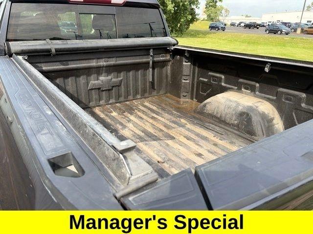 Chevrolet Silverado 1500 LT Crew Cab 4WD 2022