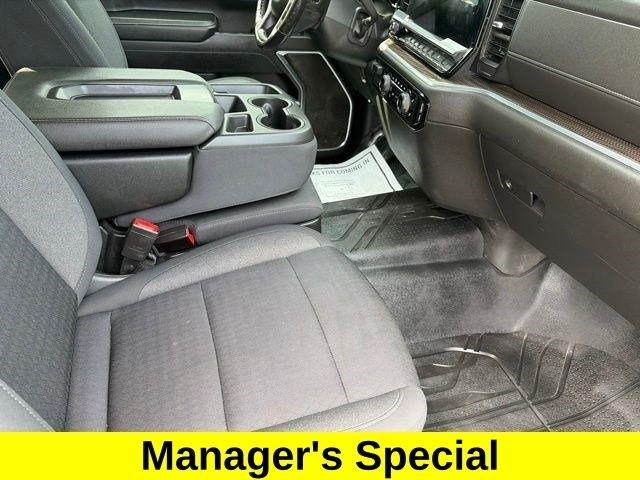 Chevrolet Silverado 1500 LT Crew Cab 4WD 2022