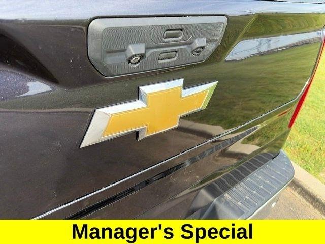 Chevrolet Silverado 1500 LT Crew Cab 4WD 2022