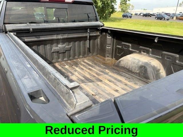 Chevrolet Silverado 1500 LT Crew Cab 4WD 2022