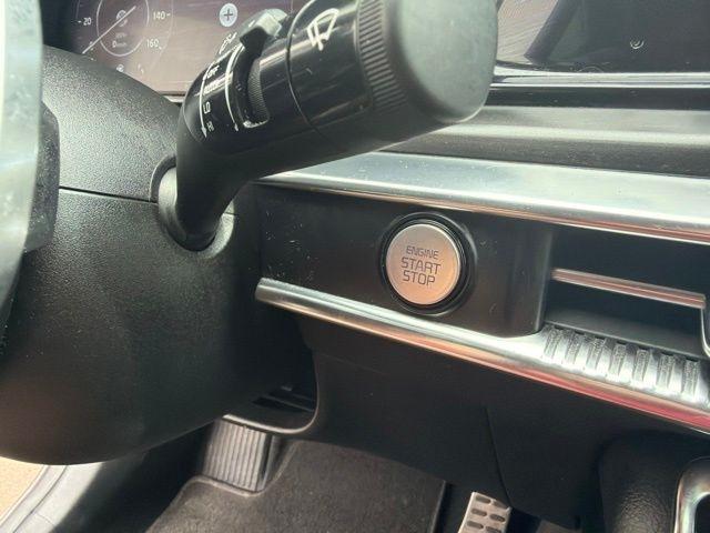 Kia K5  2023