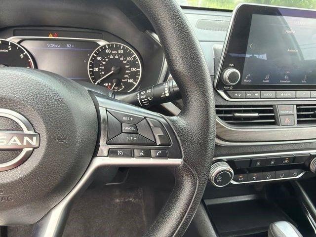 Nissan Altima  2024
