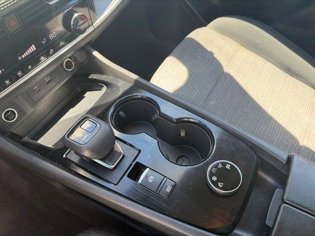 Nissan Rogue  2021
