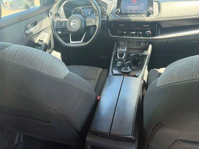 Nissan Rogue  2021