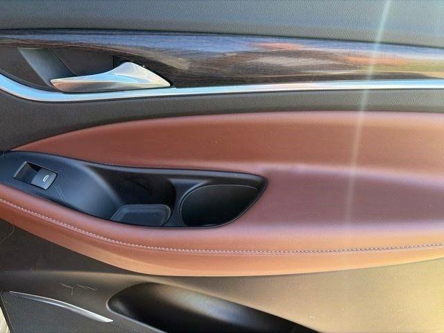 Buick Enclave  2018