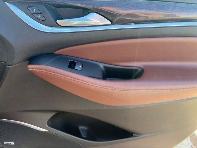 Buick Enclave  2018