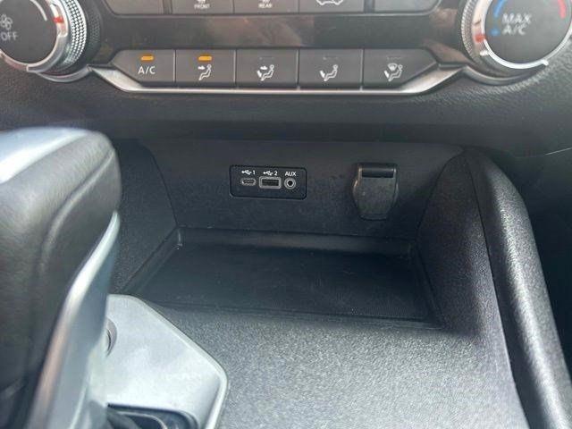 Nissan Altima  2025