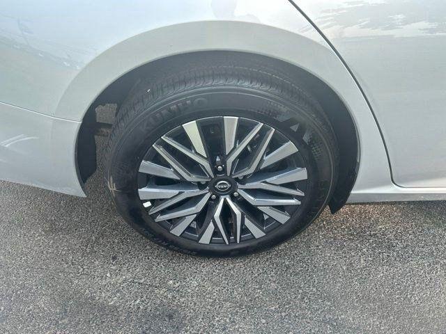 Nissan Altima  2025