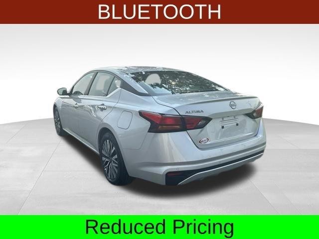 Nissan Altima  2025