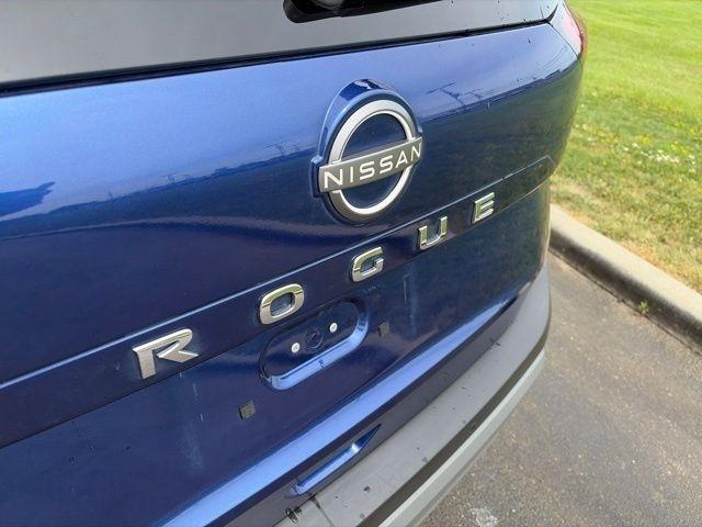 Nissan Rogue  2023