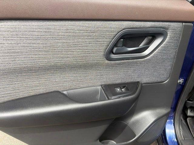 Nissan Rogue  2023