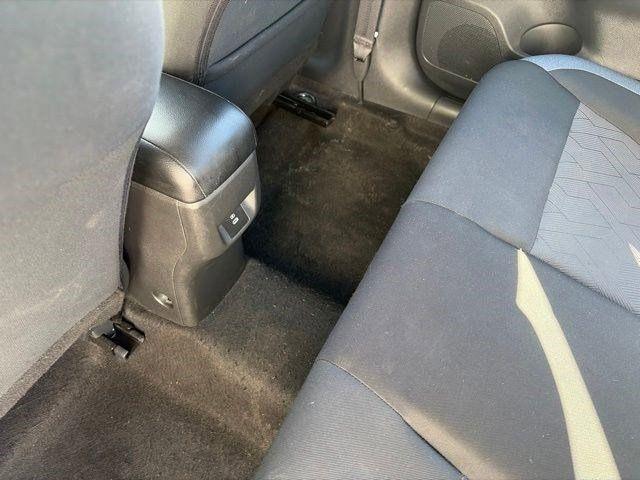 Nissan Versa  2023