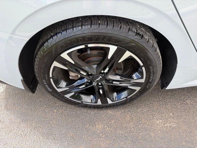 Kia K5  2022