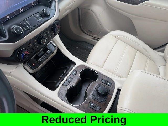 GMC Acadia  2021