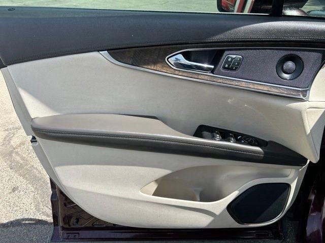 Lincoln Nautilus  2020