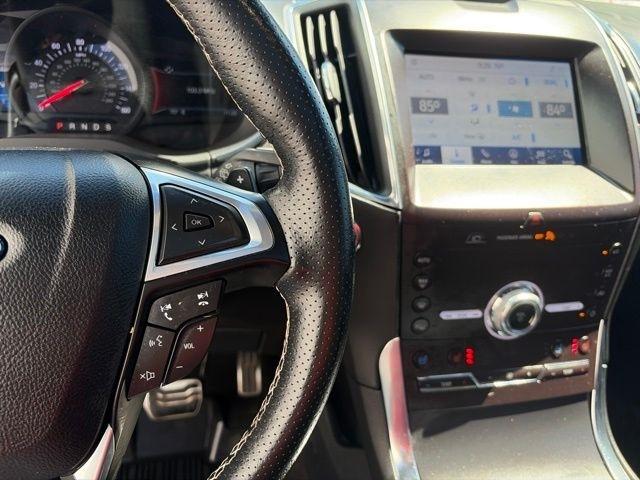 Ford Edge  2020