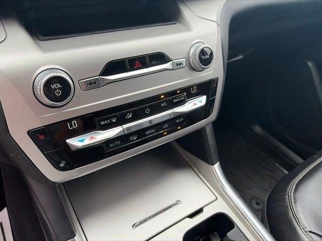 Ford Explorer  2021