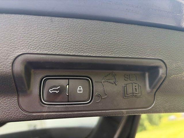 Ford Explorer  2021