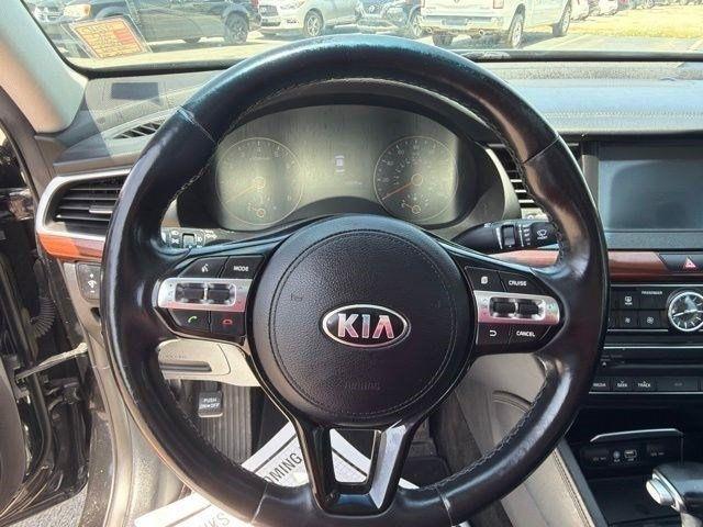 Kia Cadenza  2017