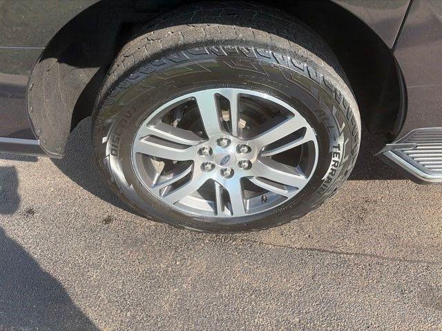Ford Expedition  2022