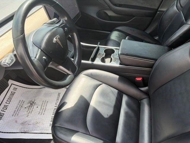 Tesla Model 3  2018