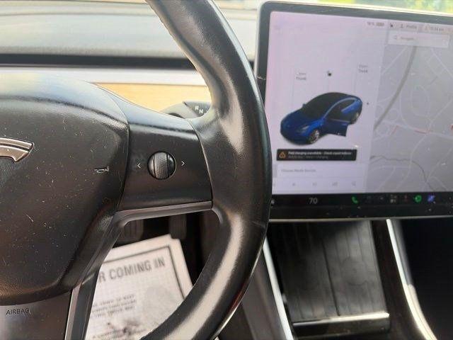 Tesla Model 3  2018