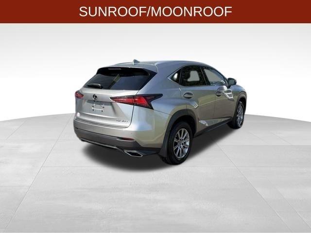 Lexus NX 300  2021