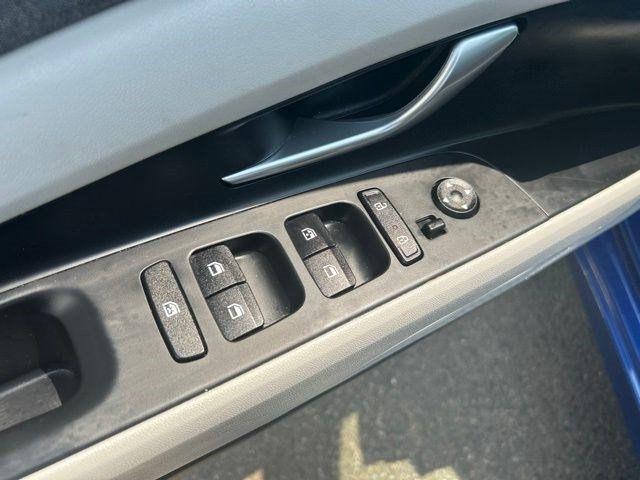 Hyundai Elantra  2023