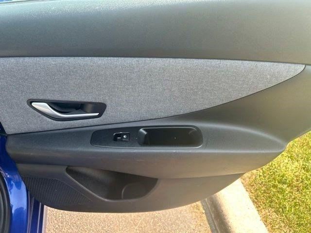Hyundai Elantra  2023