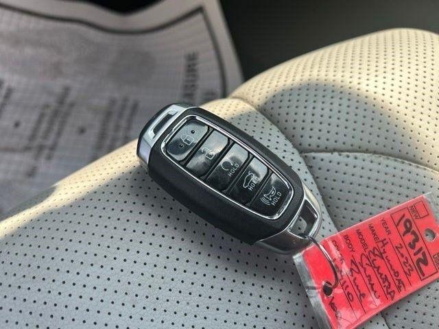 Hyundai Elantra  2023