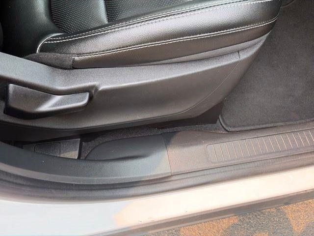 Ford Escape Plug-in Hybrid  2022