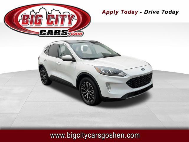 Ford Escape Plug-in Hybrid  2022
