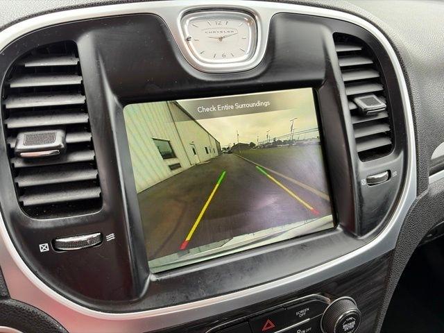 Chrysler 300  2021
