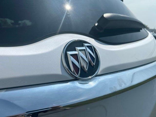 Buick Enclave  2022