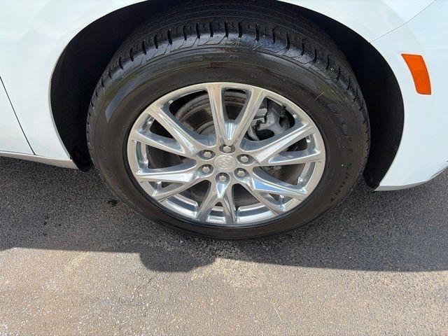 Buick Enclave  2022