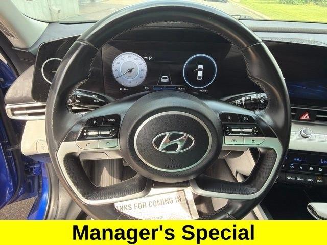 Hyundai Elantra  2023