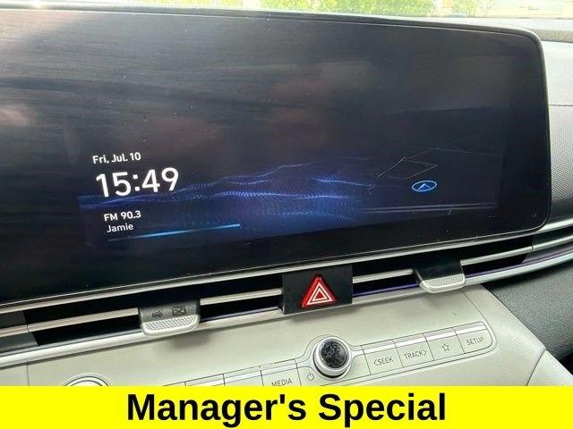 Hyundai Elantra  2023