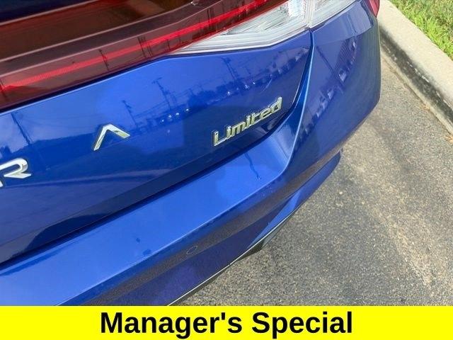 Hyundai Elantra  2023